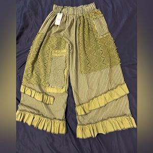 Jaded Gypsy Ruffle Your Feathers Pants